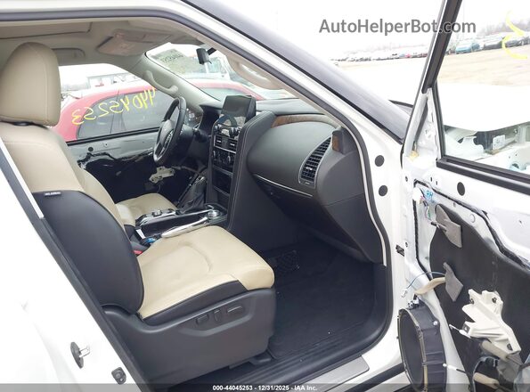 JN8AZ2AE6P9306257 2023 INFINITI QX80 White Front interior view
