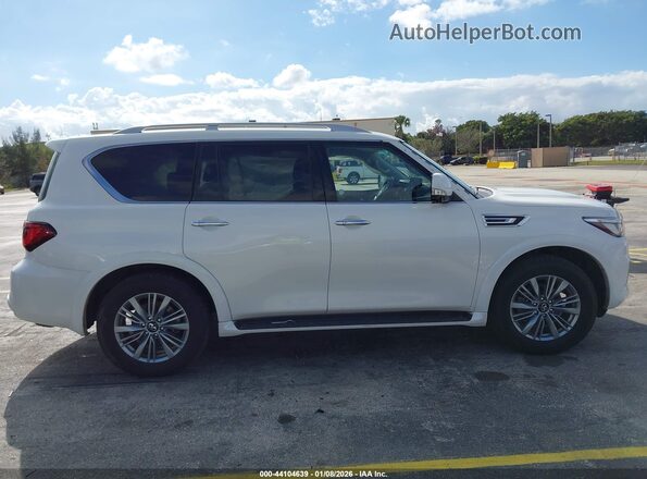 JN8AZ2AF9R9765424 2024 INFINITI QX80 White Vista interior trasera