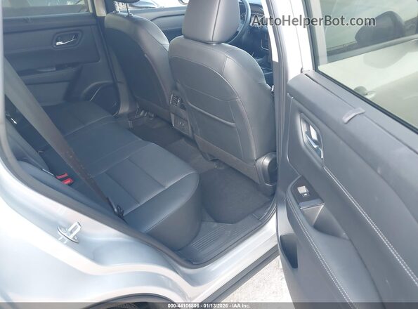 JN8BT3BA6SW010270 2025 NISSAN ROGUE Silver Vista de la etiqueta del VIN