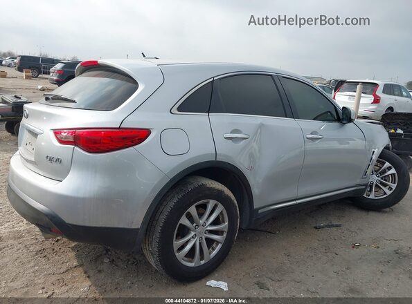 JN8CS1MU8HM142888 2017 INFINITI QX70 Silver Вид задньої частини салону