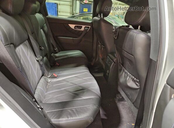 JN8CS1MW7HM412498 2017 INFINITI QX70 White Vista interior trasera