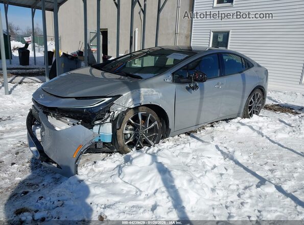 JTDACACU0T3055017 2026 TOYOTA PRIUS PLUG-IN HYBRID Серебряный Передняя левая четверть