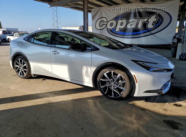 JTDACACU3P3005654 2023 TOYOTA PRIUS White Delantero derecho