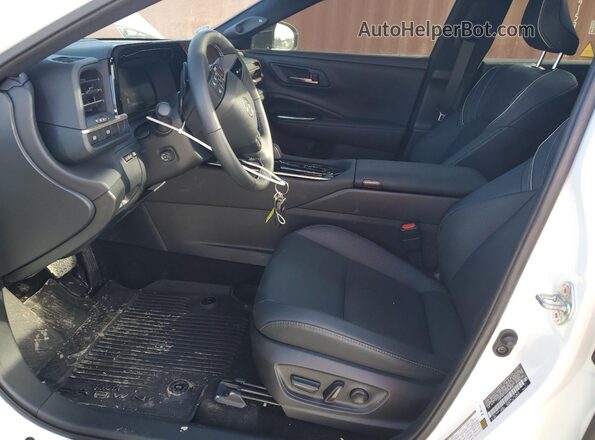 JTDAFAAF5S3012593 2025 TOYOTA CROWN White Widok wnętrza z przodu