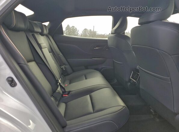 JTDAFAAFXR3006041 2024 TOYOTA CROWN White Vista de los asientos traseros