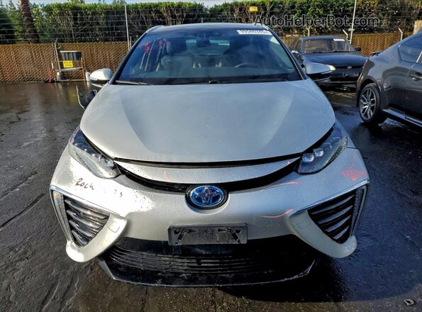 JTDBVRBD1JA005153 2018 TOYOTA MIRAI Silver Դիմացի տեսք