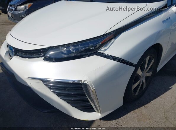 JTDBVRBD8JA005005 2018 TOYOTA MIRAI White Вид спереду