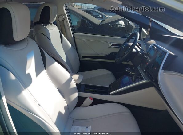 JTDBVRBD9HA002902 2017 TOYOTA MIRAI Silver Front interior view