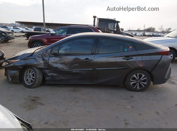 JTDKARFP0J3094170 2018 TOYOTA PRIUS PRIME Gray 