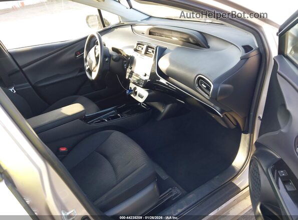 JTDKARFP9K3116166 2019 TOYOTA PRIUS PRIME Silver Front interior view