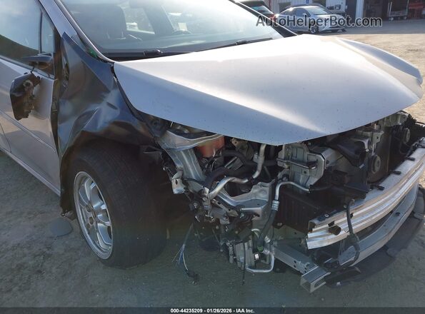 JTDKARFP9K3116166 2019 TOYOTA PRIUS PRIME Silver Front view