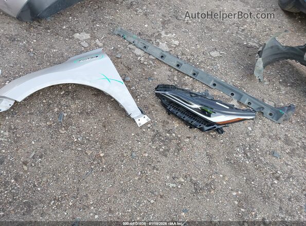 JTEAAAAH2MJ003411 2021 TOYOTA LIMITED Бежевый 