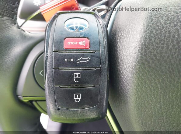 JTEAAAAH2NJ102246 2022 TOYOTA LIMITED White Vista del salpicadero
