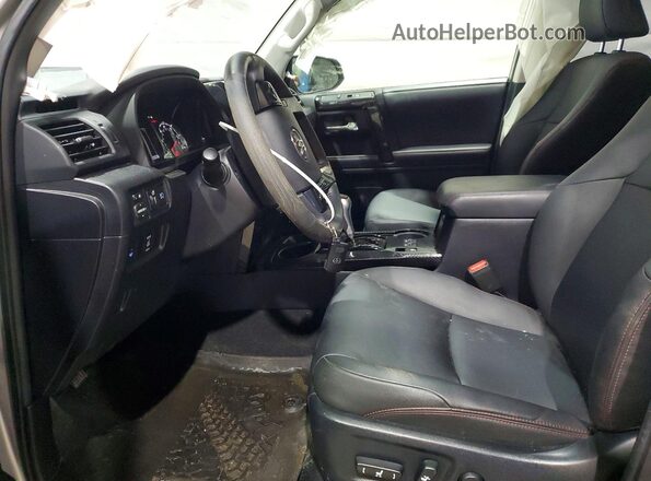 JTEBU5JR2L5739963 2020 TOYOTA 4RUNNER Silver Front interior view
