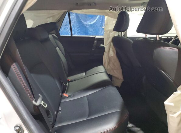 JTEBU5JR2L5739963 2020 TOYOTA 4RUNNER Silver Rear interior view