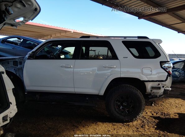 JTEBU5JR4L5775024 2020 TOYOTA 4RUNNER White 