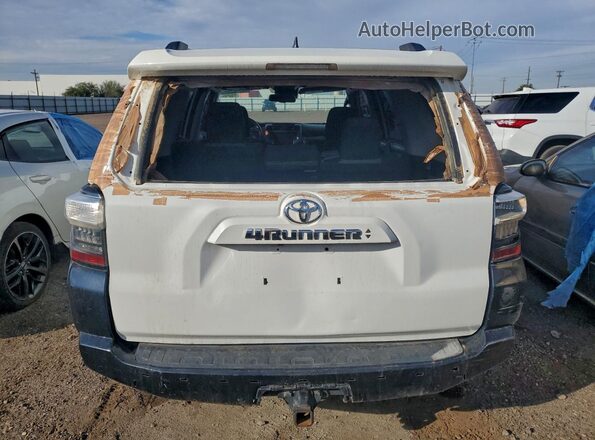 JTEEU5JR1N5265584 2022 TOYOTA 4RUNNER White უკანა ხედი