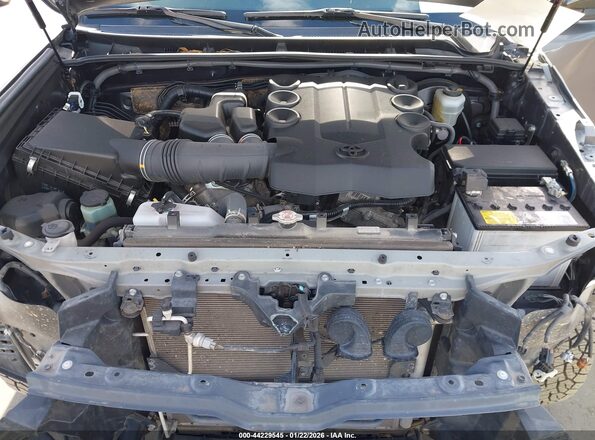 JTEEU5JR4P5284360 2023 TOYOTA 4RUNNER Gray უკანა ხედი
