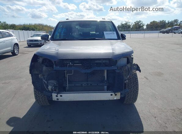 JTEEU5JR4P5284360 2023 TOYOTA 4RUNNER Gray უკანა სალონის ხედი