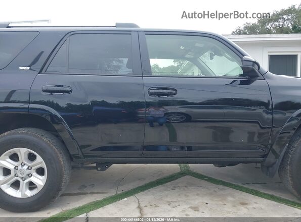 JTEEU5JRXR5310625 2024 TOYOTA 4RUNNER Black 