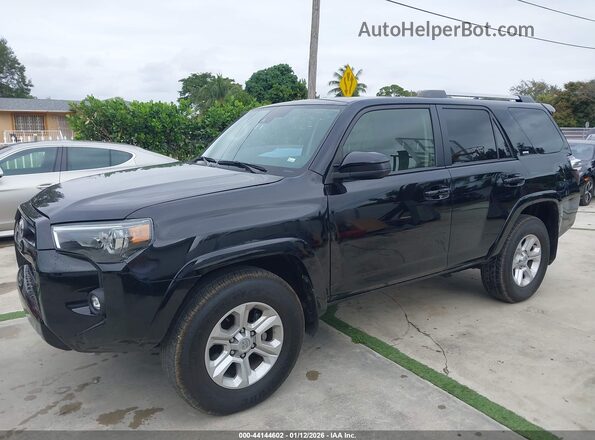 JTEEU5JRXR5310625 2024 TOYOTA 4RUNNER Black 