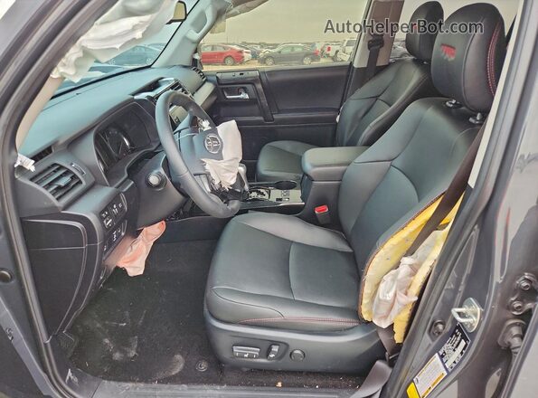 JTELU5JR1R6302558 2024 TOYOTA 4RUNNER Gray Front interior view