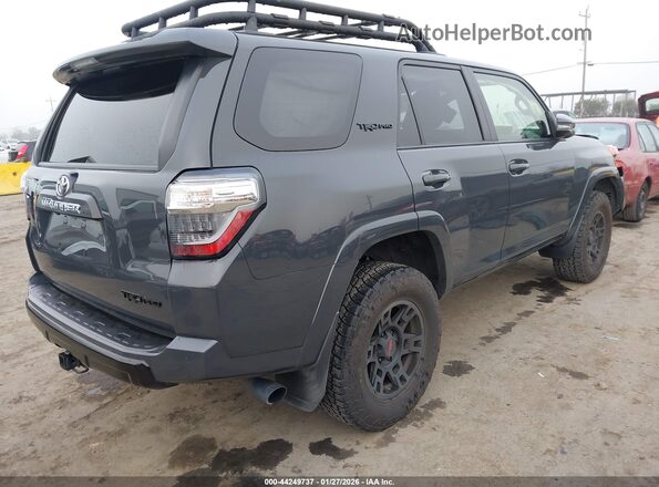 JTELU5JR6R6270156 2024 TOYOTA 4RUNNER Серый Задняя правая четверть