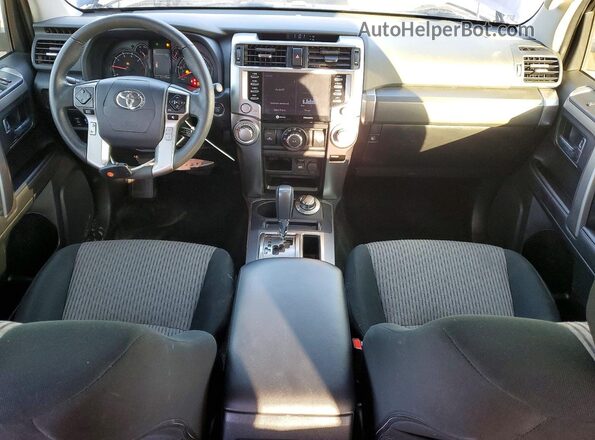JTEMU5JR7R6238529 2024 TOYOTA 4RUNNER Синий 