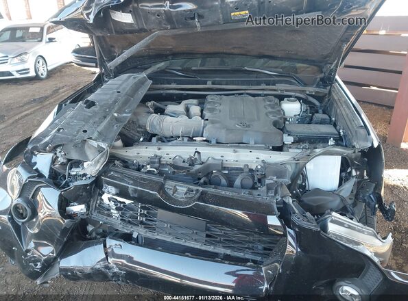 JTENU5JR1R6253449 2024 TOYOTA 4RUNNER Black უკანა ხედი