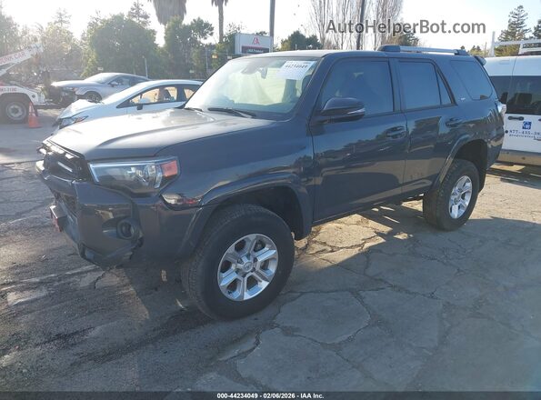JTENU5JR6R6293011 2024 TOYOTA 4RUNNER Gray Vista tres cuartos delantera izquierda