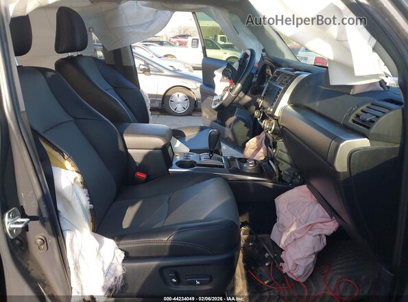 JTENU5JR6R6293011 2024 TOYOTA 4RUNNER Gray Vista interior delantera