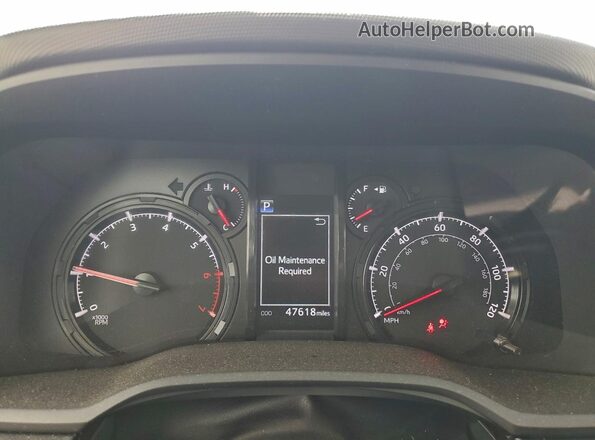 JTENU5JR8N6045840 2022 TOYOTA 4RUNNER Серебряный Вид щитка приборов