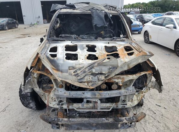 JTENU5JR9R6236995 2024 TOYOTA 4RUNNER Burn Vista frontal