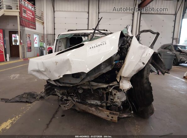 JTEPU5JR5R6238834 2024 TOYOTA 4RUNNER White Widok deski rozdzielczej