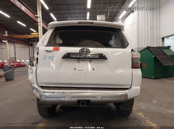 JTEPU5JR5R6238834 2024 TOYOTA 4RUNNER White 
