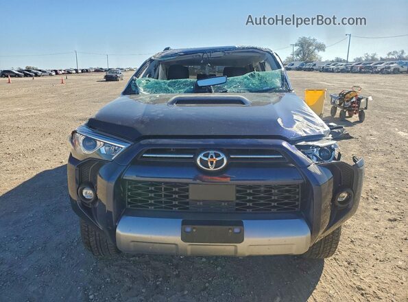 JTERU5JR0R6281440 2024 TOYOTA 4RUNNER Blue Widok z przodu