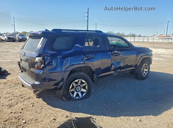 JTERU5JR0R6281440 2024 TOYOTA 4RUNNER Blue Tył prawy
