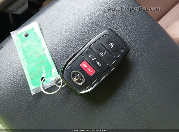 JTEVB5BR7S5007442 2025 TOYOTA LIMITED Gray Widok deski rozdzielczej