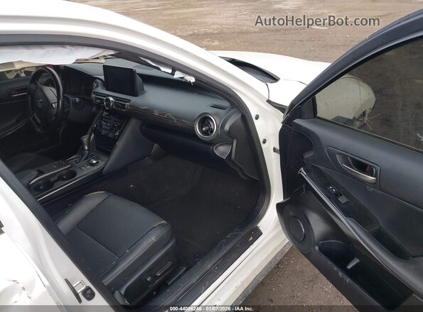 JTHA81F29M5047482 2021 LEXUS IS 300 White Вид салону спереду