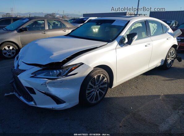 JTHB21B18K2019996 2019 LEXUS ES 300H White Передня ліва чверть