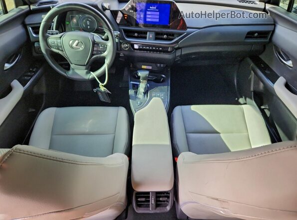 JTHB6JBH6P2152670 2023 LEXUS UX Charcoal Dashboard view