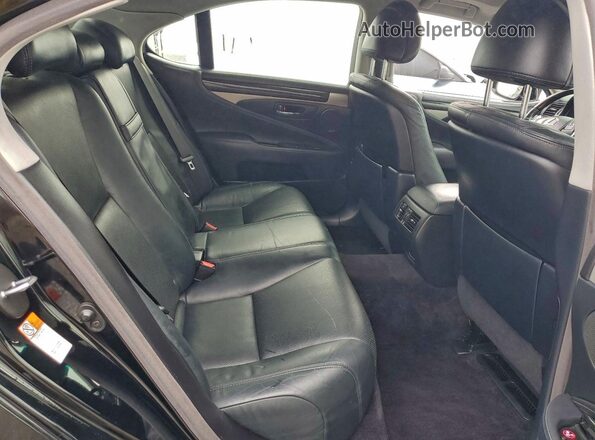 JTHBL5EF8G5142859 2016 LEXUS LS White Rear seats view