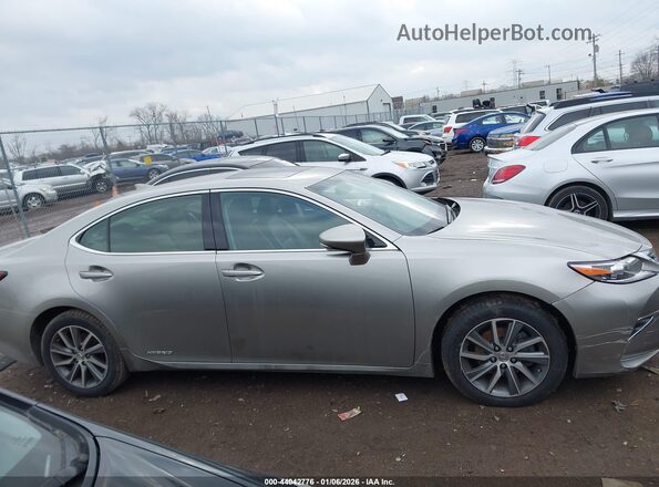 JTHBW1GG0G2115680 2016 LEXUS ES 300H Silver უკანა სალონის ხედი