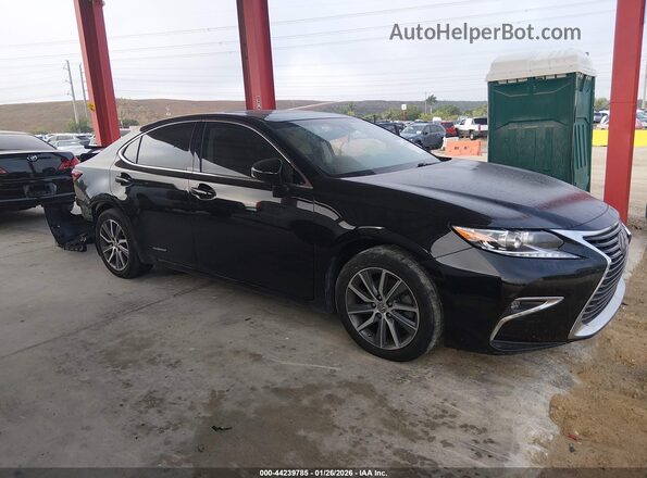 JTHBW1GG6H2144263 2017 LEXUS ES 300H Черный 