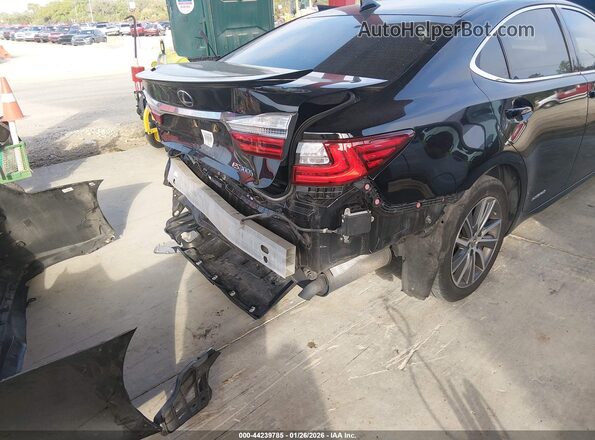 JTHBW1GG6H2144263 2017 LEXUS ES 300H Черный 