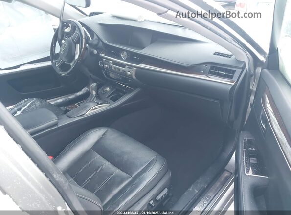 JTHBW1GG8H2141977 2017 LEXUS ES 300H Gray Front interior view