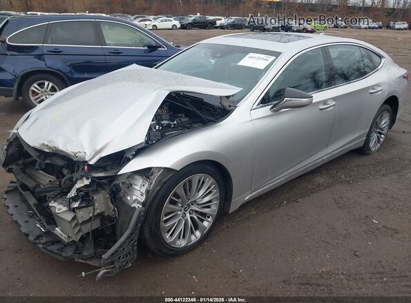 JTHC51FF2J5002383 2018 LEXUS LS 500 Серебряный Передняя левая четверть