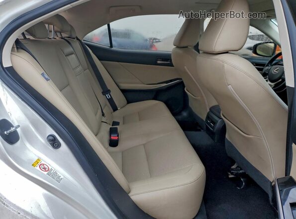 JTHC81D21J5028237 2018 LEXUS IS White 
