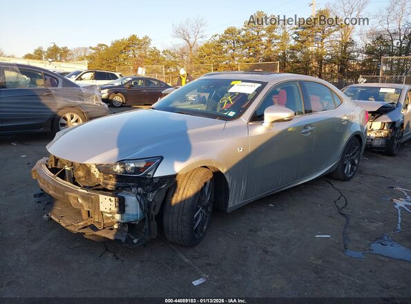 JTHC81D24K5039217 2019 LEXUS IS 300 Silver წინა მარცხენა ხედი სამი მეოთხედიდან