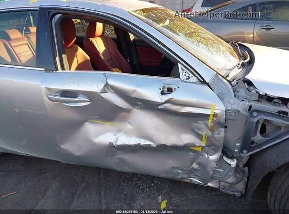 JTHC81D24K5039217 2019 LEXUS IS 300 Silver წინა ხედი